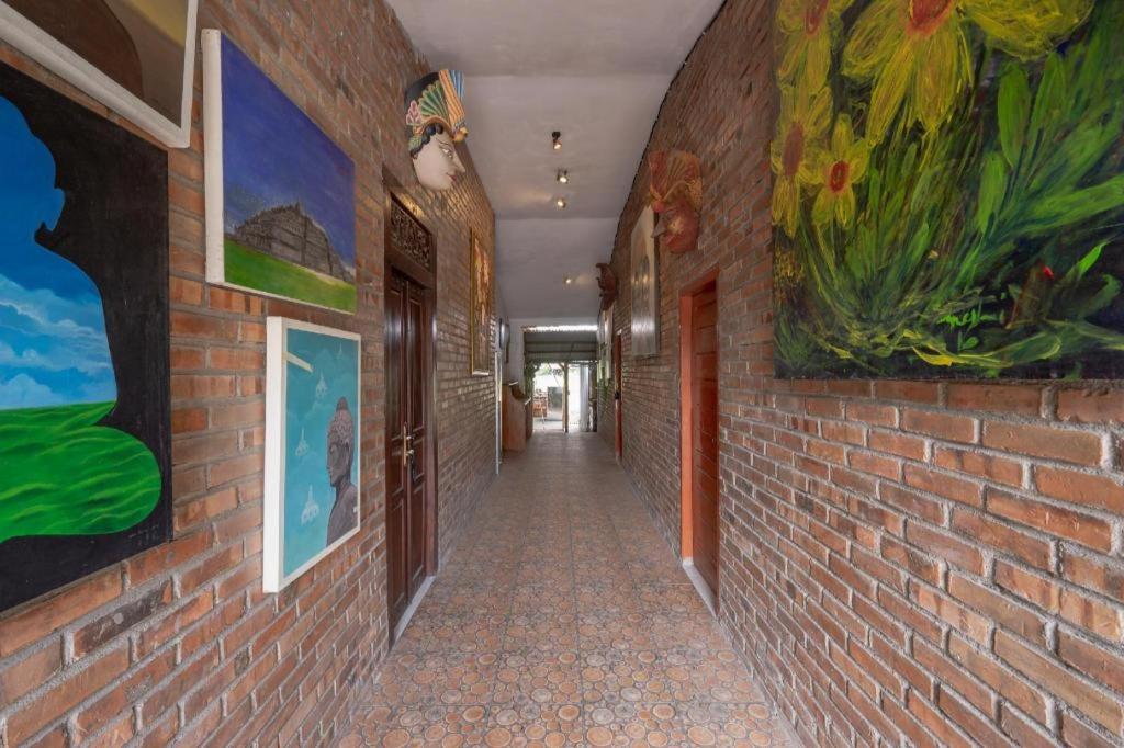 Oyo 2380 Alea Guesthouse Muntilan Exterior photo